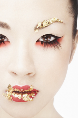 Illustration for article titled YOU ARE GOLDEN : A HOLIDAY LOOK BOOK